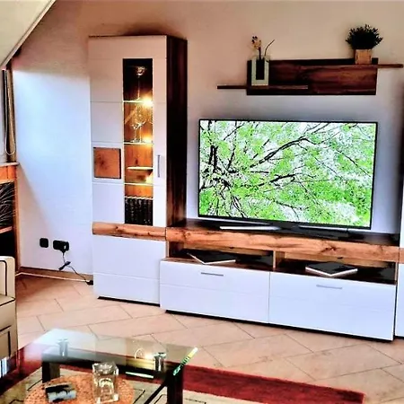 Apartment Lueneburg-melbeck, 105 Qm Mit Fernsicht, Ruhige Sackgasse, Fussbodenheizung Melbeck